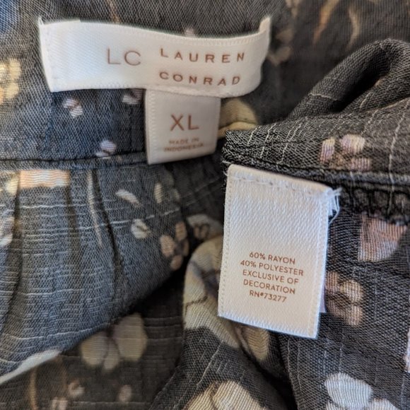 Lauren Conrad Blouse - Size XL 🩷 - Picture 6 of 6